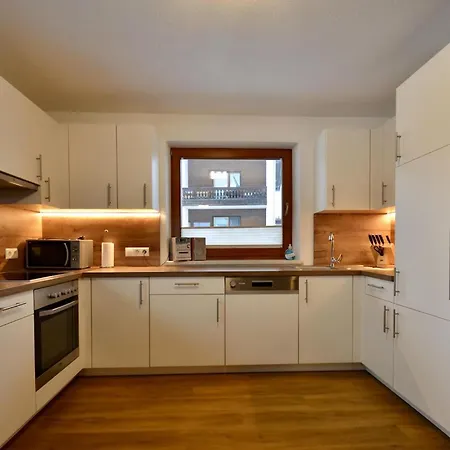 Gebhard In Apartment